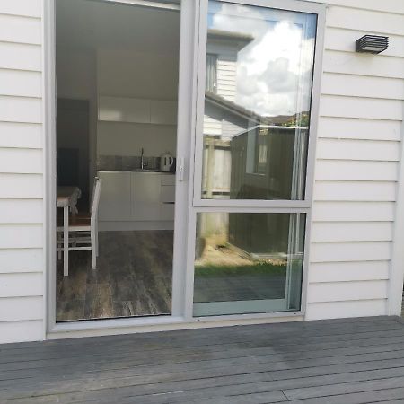 Cozy Granny Flat B&B โอ๊คแลนด์ ภายนอก รูปภาพ