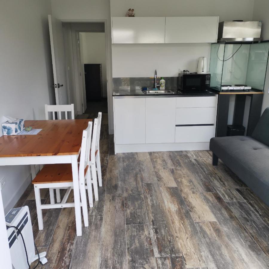 Cozy Granny Flat B&B โอ๊คแลนด์ ภายนอก รูปภาพ
